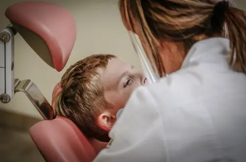 Apparecchio per denti: quali tipologie scegliere e quanto costano