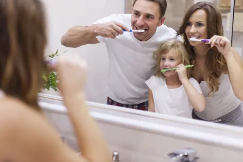 Come insegnare ai bambini la cura dei propri denti?